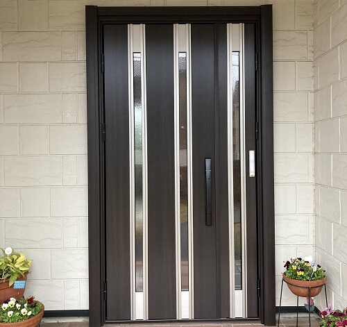 豊橋市にて玄関ドアの取替をしました♪