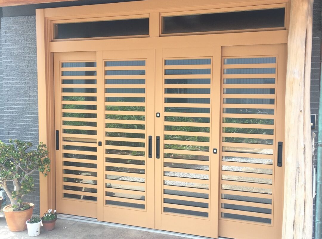 4枚建て玄関引戸リフォーム!LIXILリシェント 豊橋市