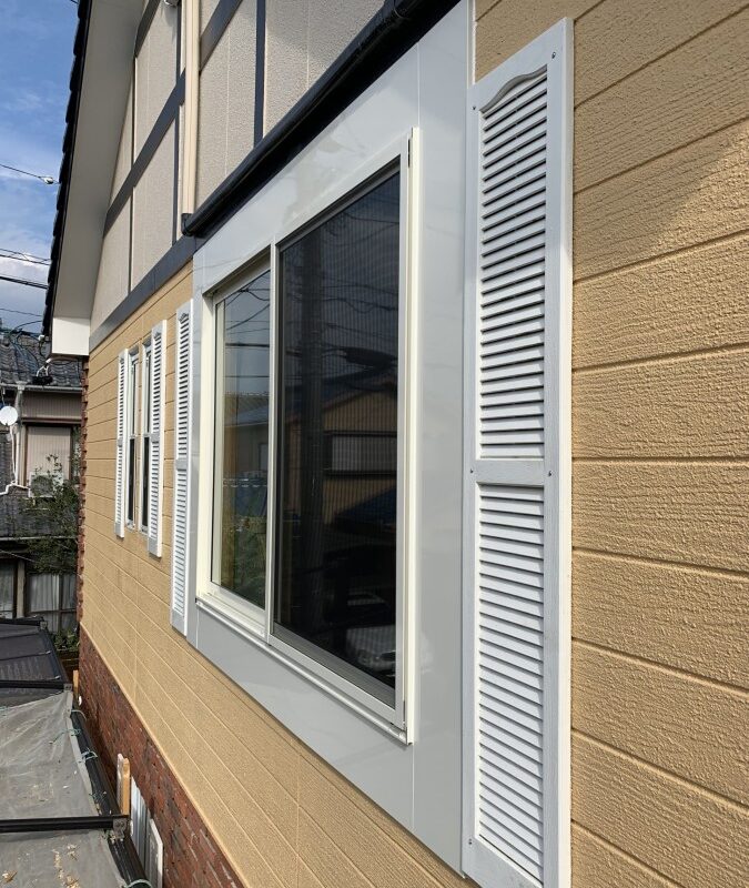 輸入サッシの出窓の調子悪いので引違い窓に取替　豊橋市